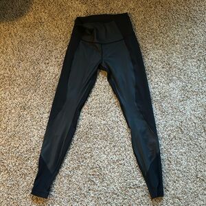 COPY - Lululemon wunder under